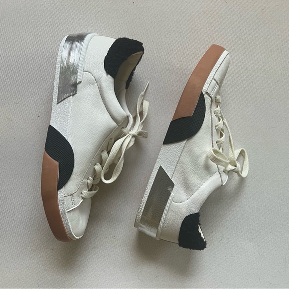 Dolce Vita Zina Sneakers with Sherpa Size 8 Women’s Like New - Picture 1 of 7